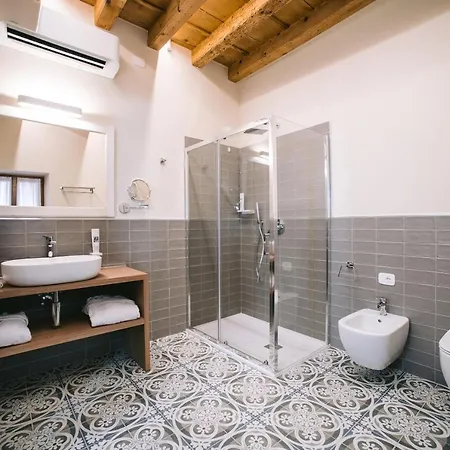 Bacco D'oro Wine & Relais Inn Mezzane di Sotto